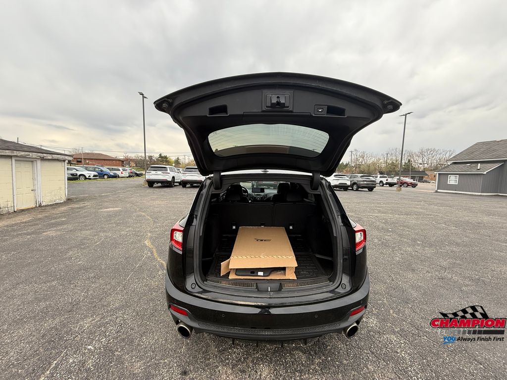 Vehicle image 11 of 29