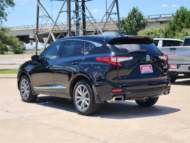 Vehicle image 4 of 23