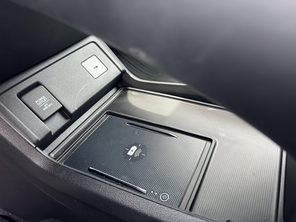 Vehicle image 28 of 50