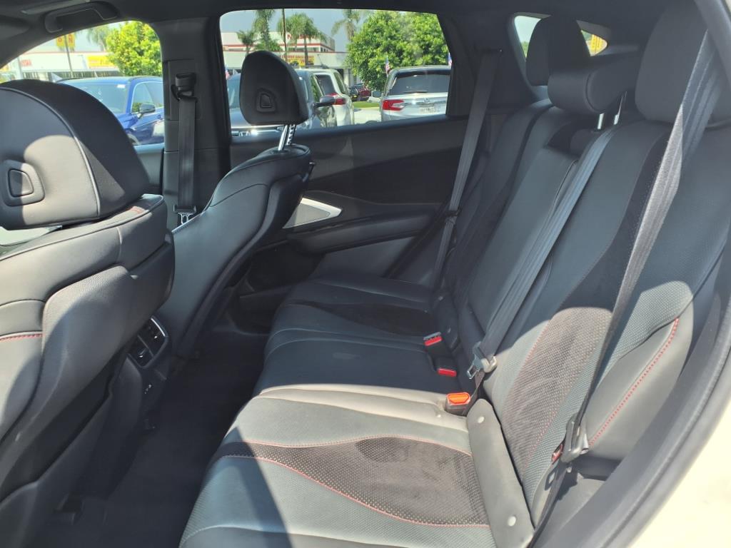 Vehicle image 12 of 27