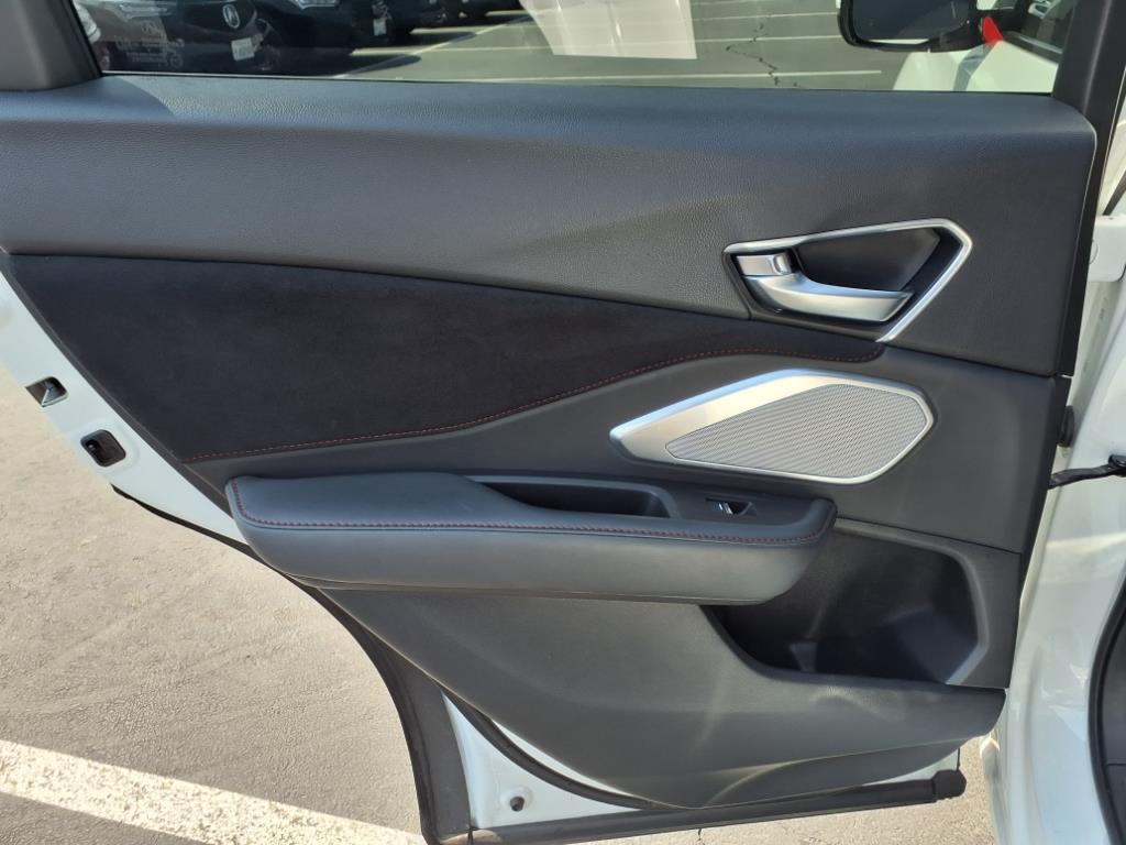 Vehicle image 22 of 27