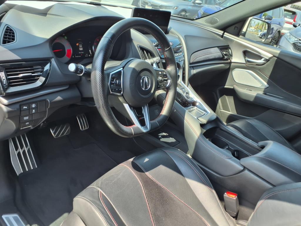 Vehicle image 15 of 27