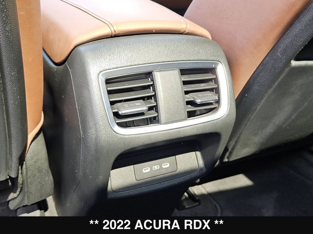 Vehicle image 28 of 37