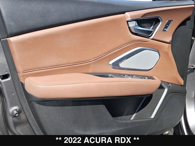 Vehicle image 25 of 37