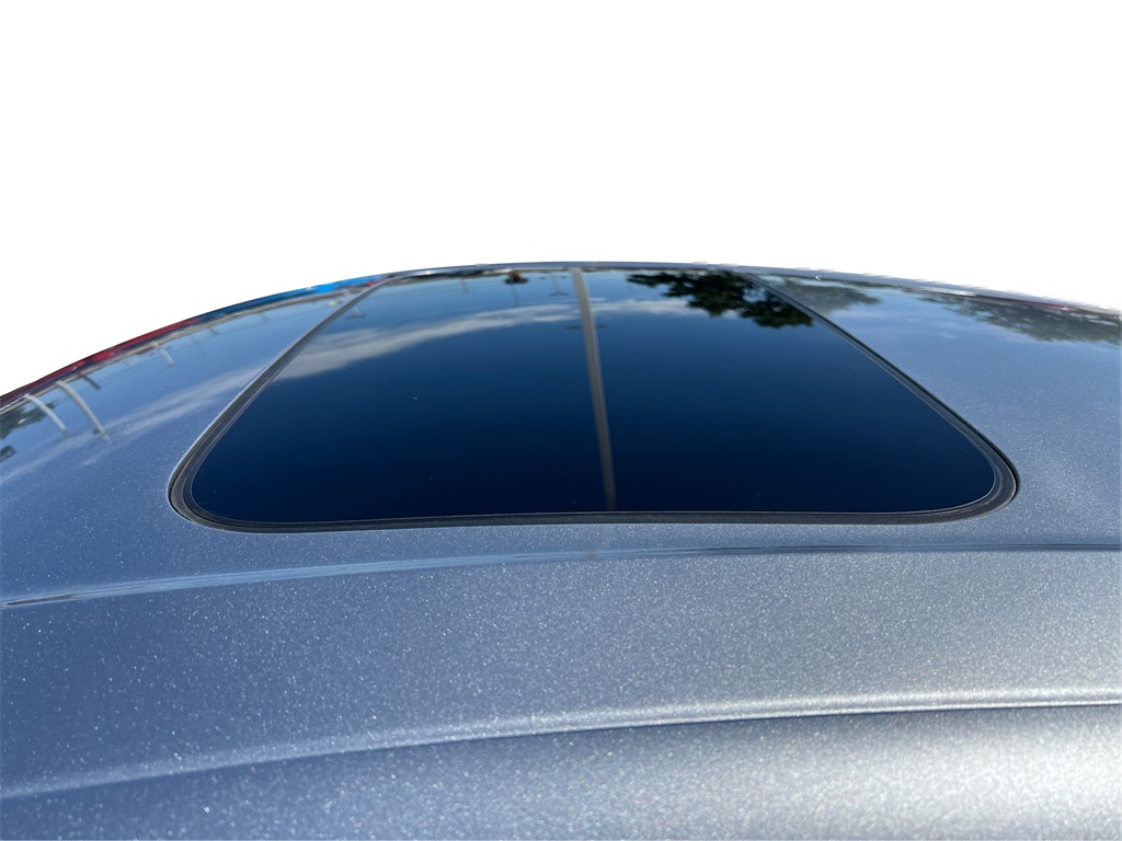Vehicle image 20 of 30