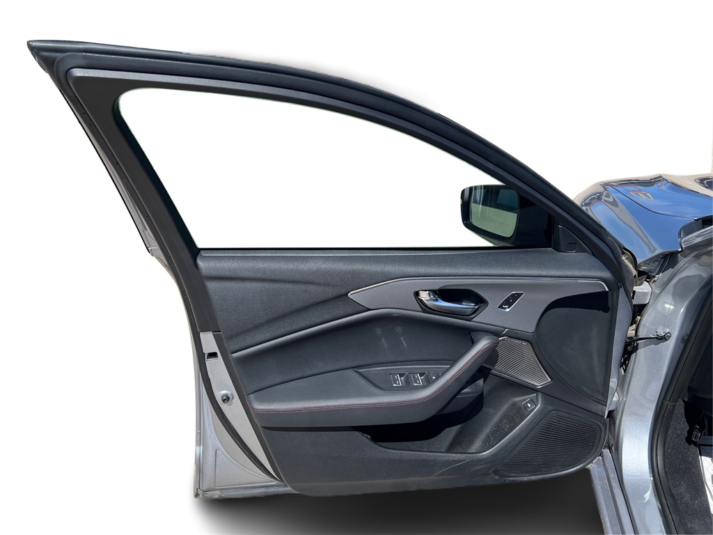 Vehicle image 28 of 30