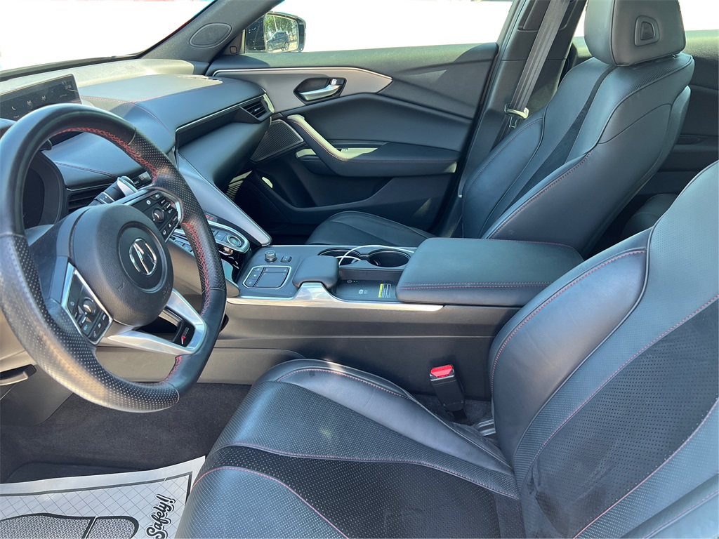 Vehicle image 18 of 30