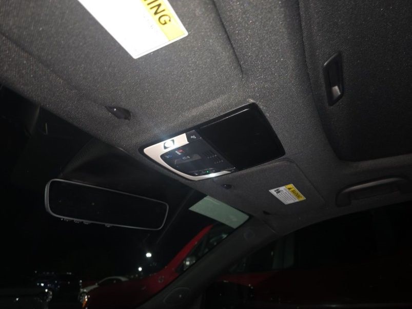 Vehicle image 15 of 30