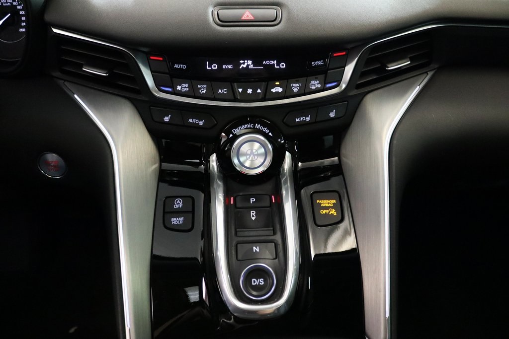 Vehicle image 22 of 28
