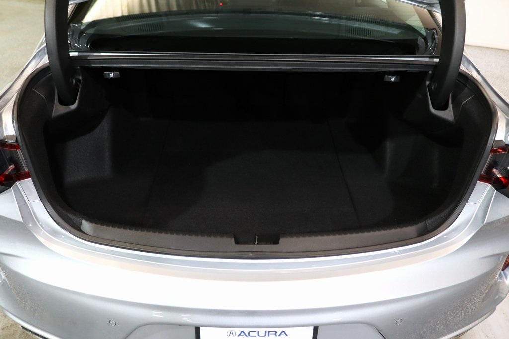Vehicle image 25 of 28