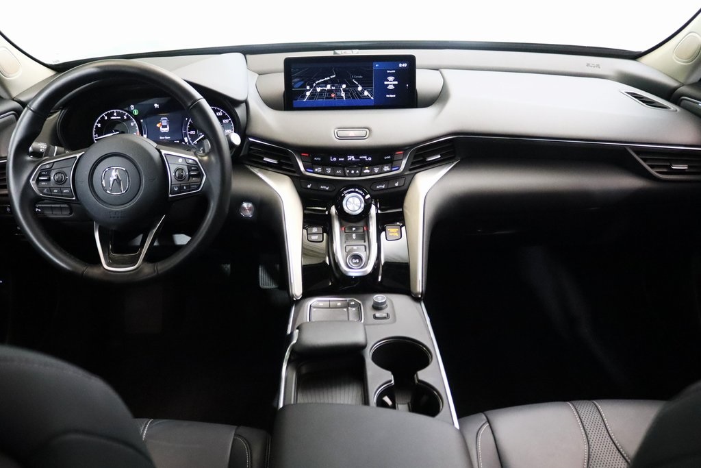 Vehicle image 17 of 28