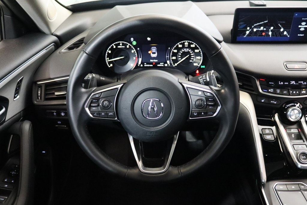 Vehicle image 16 of 28