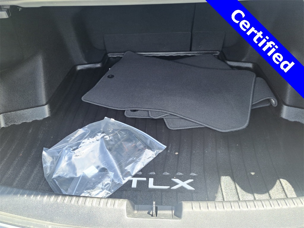 Vehicle image 11 of 28