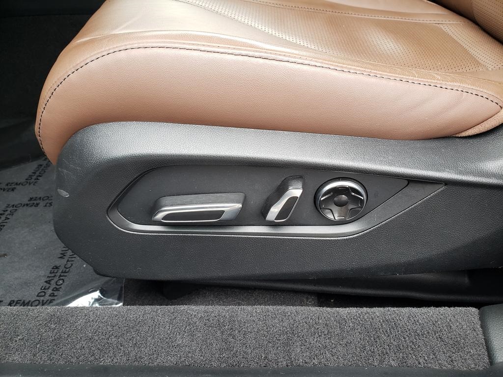 Vehicle image 25 of 27