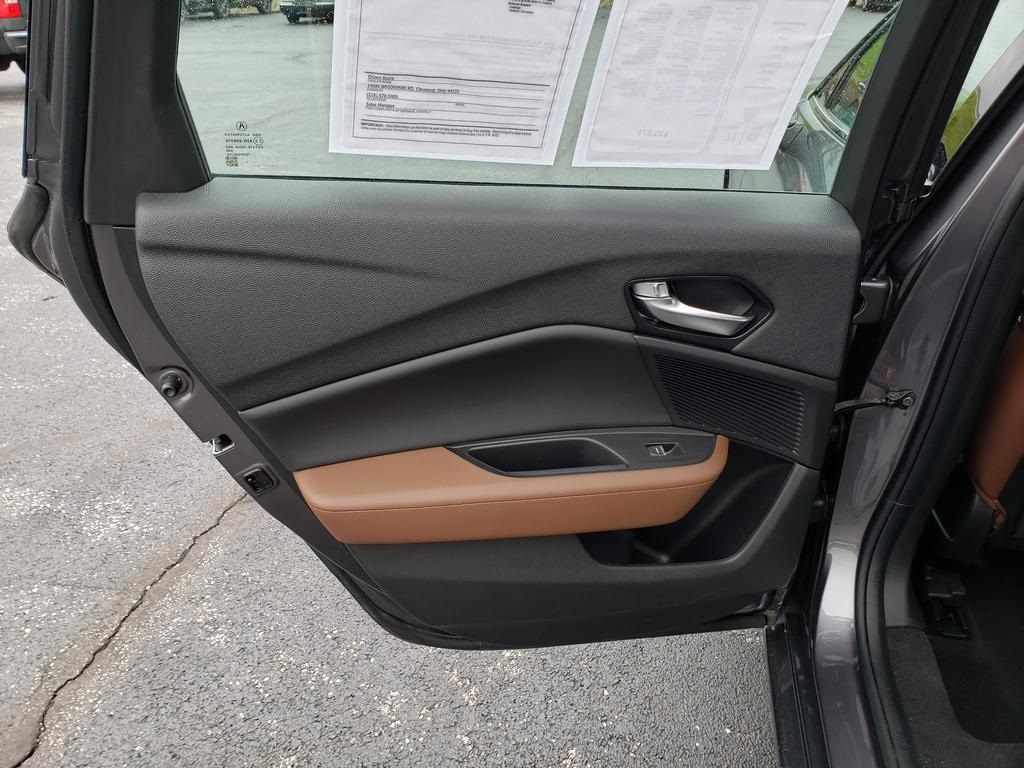 Vehicle image 12 of 27