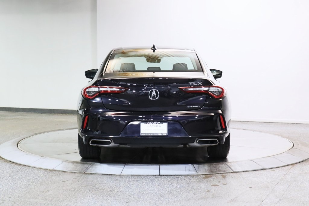 Vehicle image 5 of 28
