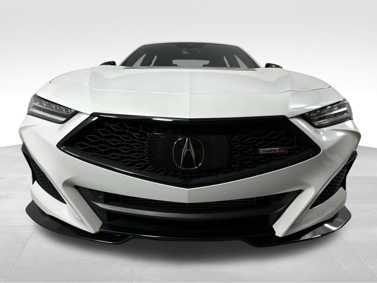 Vehicle image 28 of 35