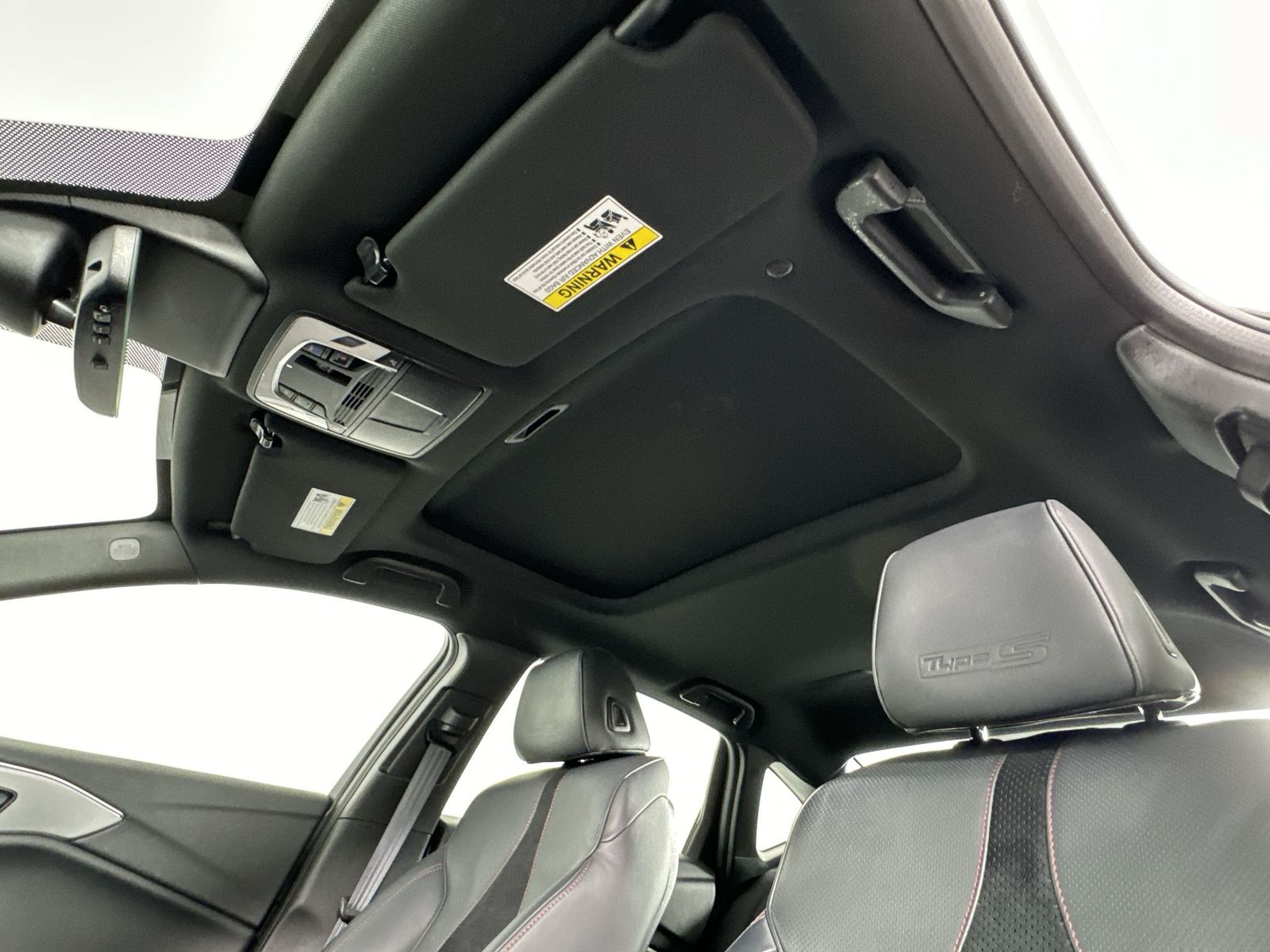 Vehicle image 29 of 35