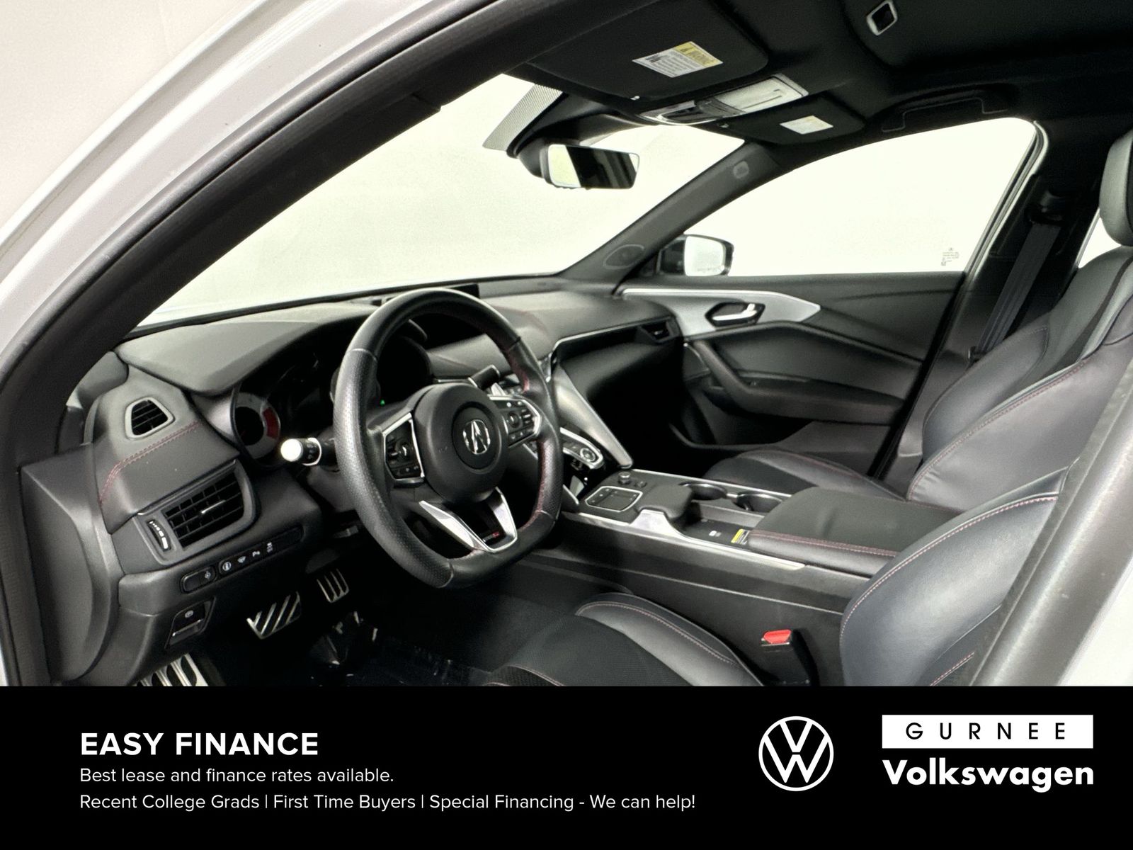 Vehicle image 17 of 35