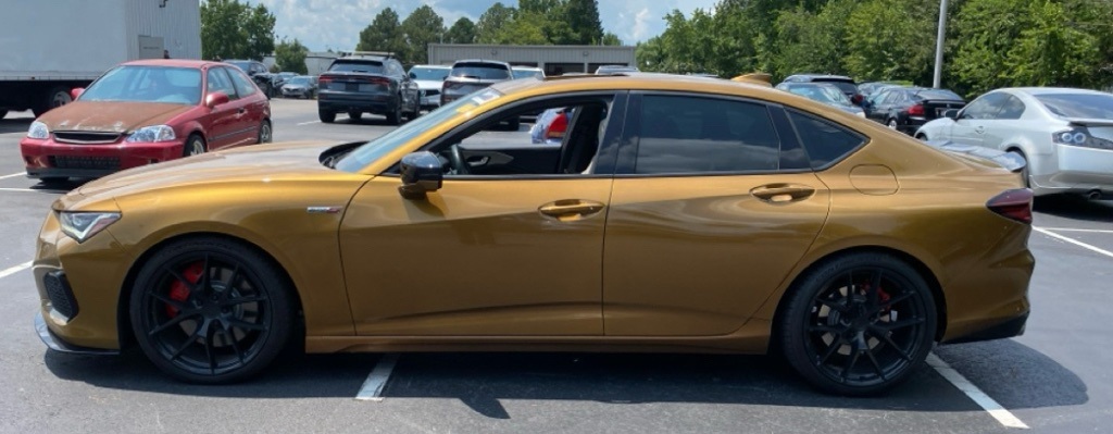 Vehicle image 8 of 13