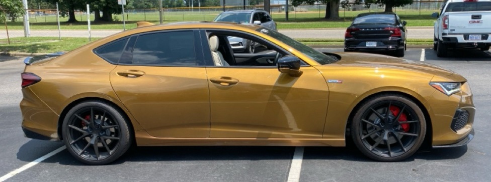Vehicle image 4 of 13