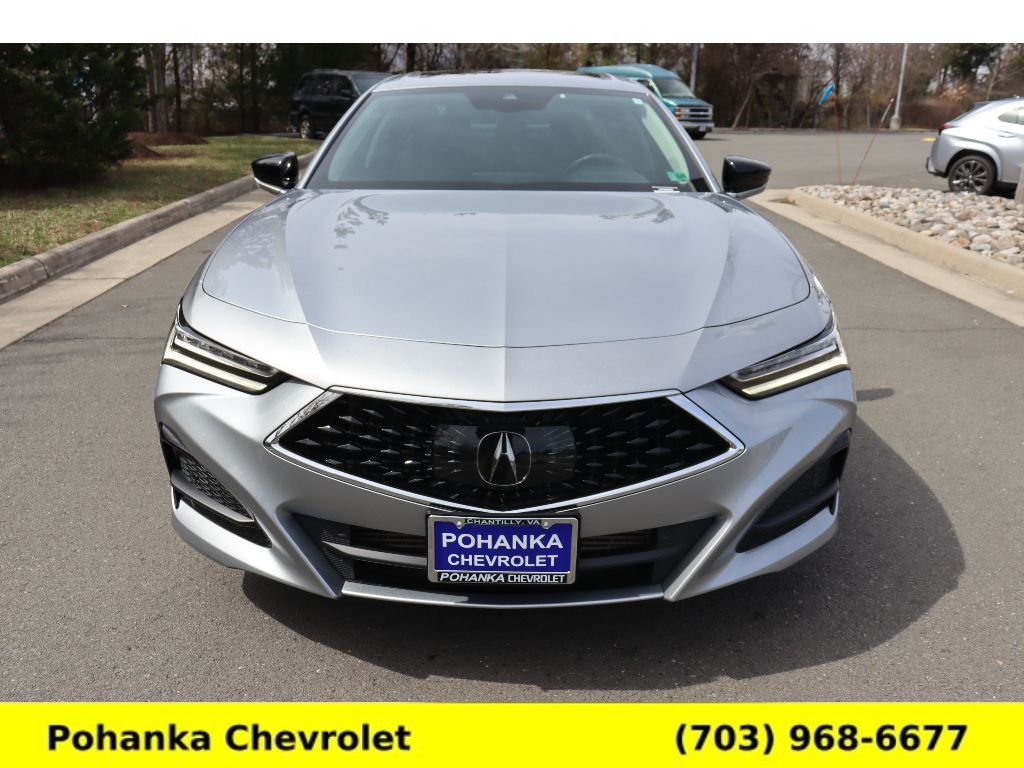 Vehicle image 3 of 40