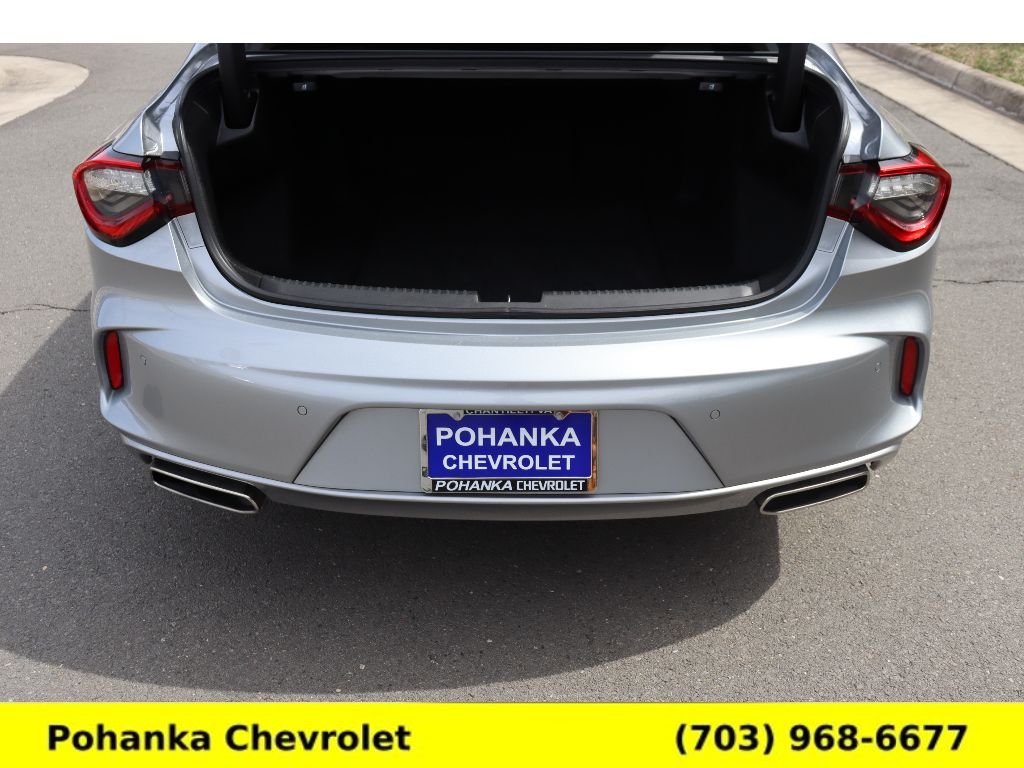 Vehicle image 9 of 40