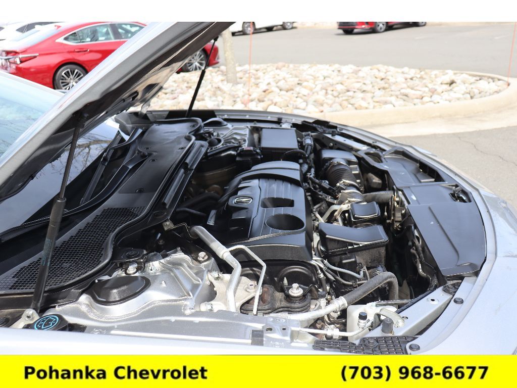 Vehicle image 37 of 40