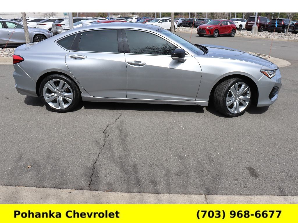 Vehicle image 6 of 40
