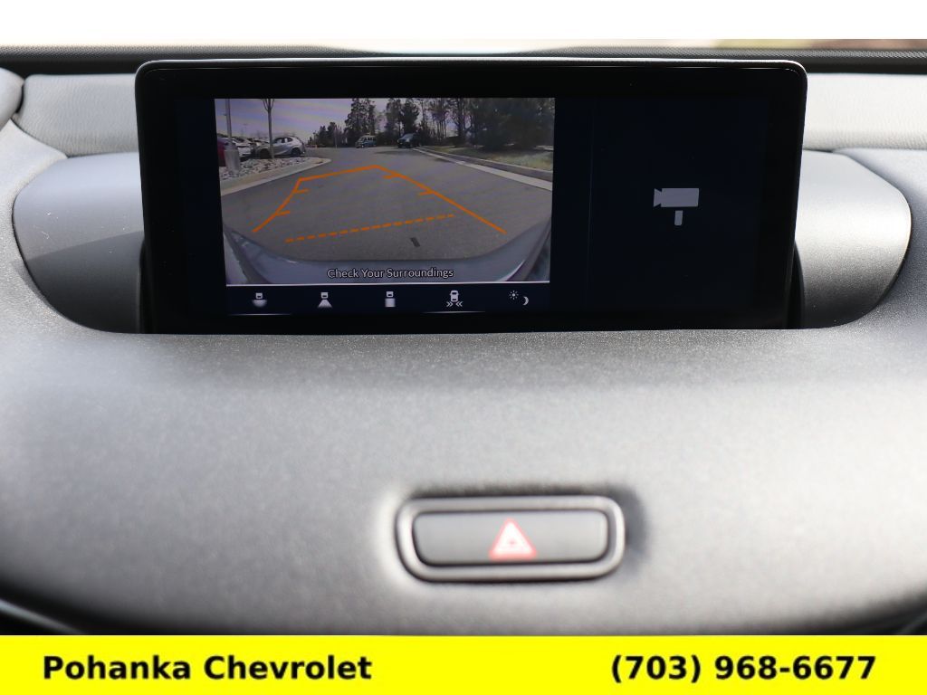 Vehicle image 16 of 40