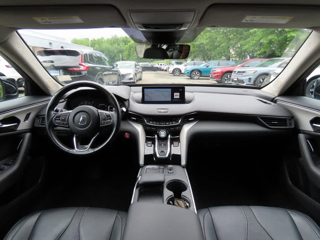 Vehicle image 16 of 27