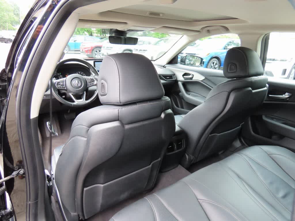 Vehicle image 12 of 27