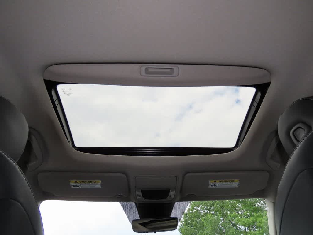 Vehicle image 23 of 27