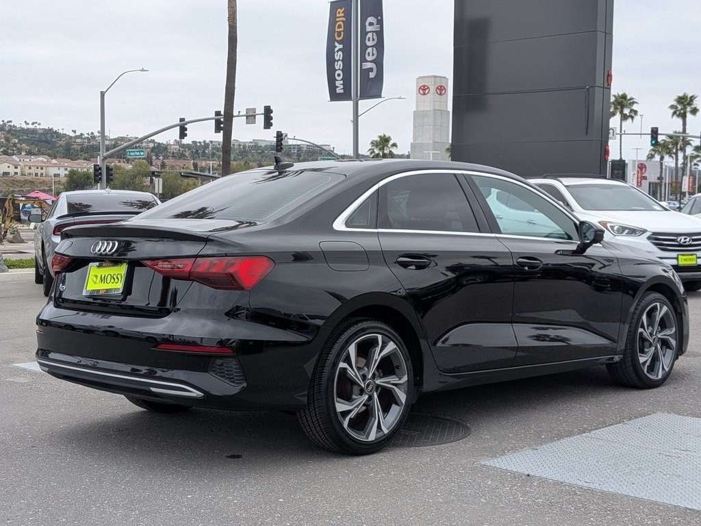Vehicle image 5 of 29