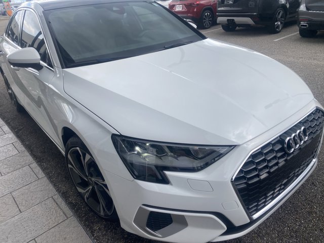 Vehicle image 6 of 6