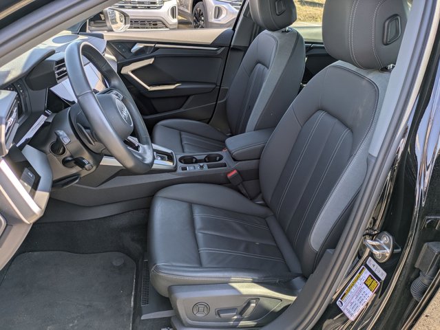 Vehicle image 7 of 27