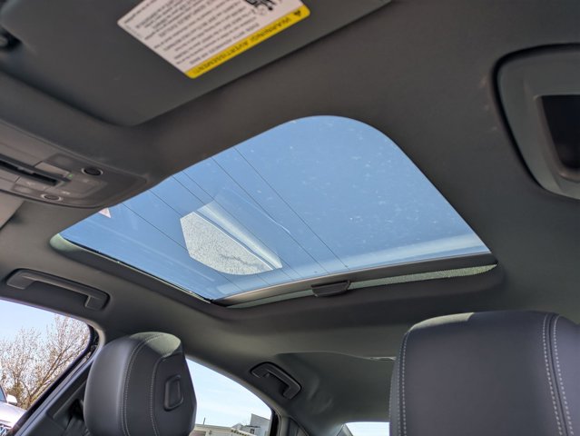 Vehicle image 17 of 27