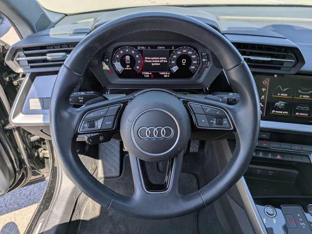 Vehicle image 9 of 27