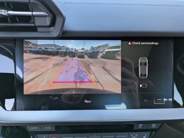 Vehicle image 14 of 27