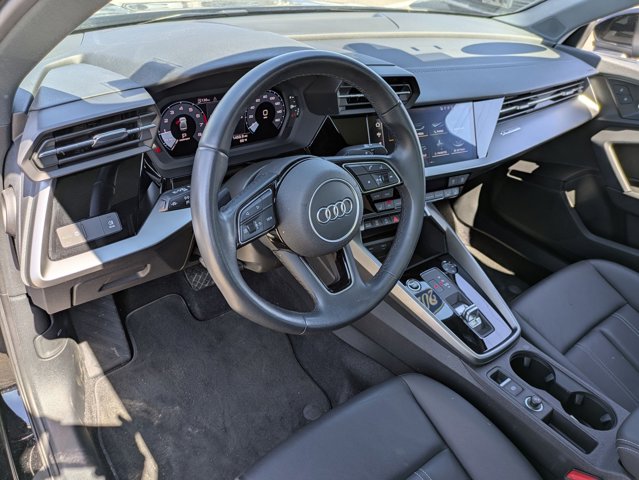 Vehicle image 8 of 27