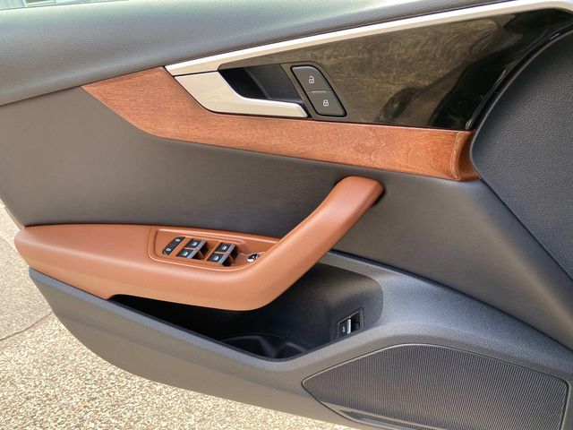 Vehicle image 21 of 35