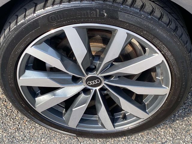 Vehicle image 26 of 35