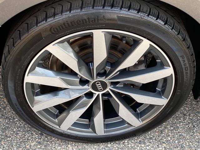 Vehicle image 27 of 35
