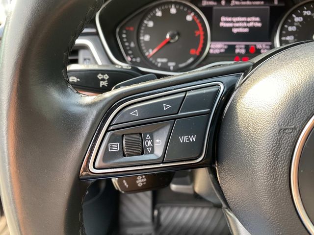 Vehicle image 20 of 35