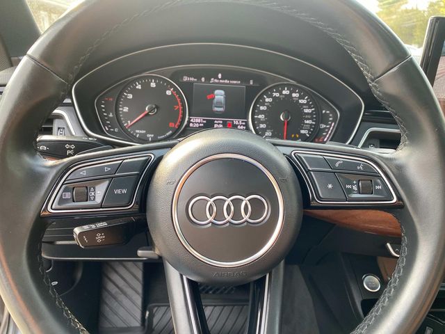 Vehicle image 18 of 35