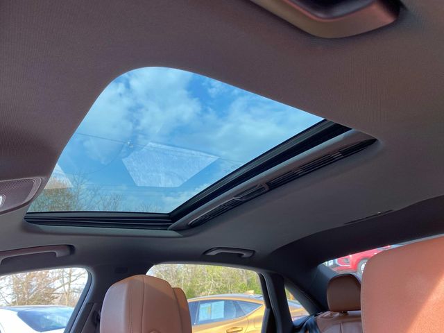 Vehicle image 29 of 35