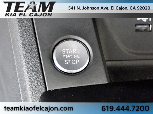 Vehicle image 31 of 37