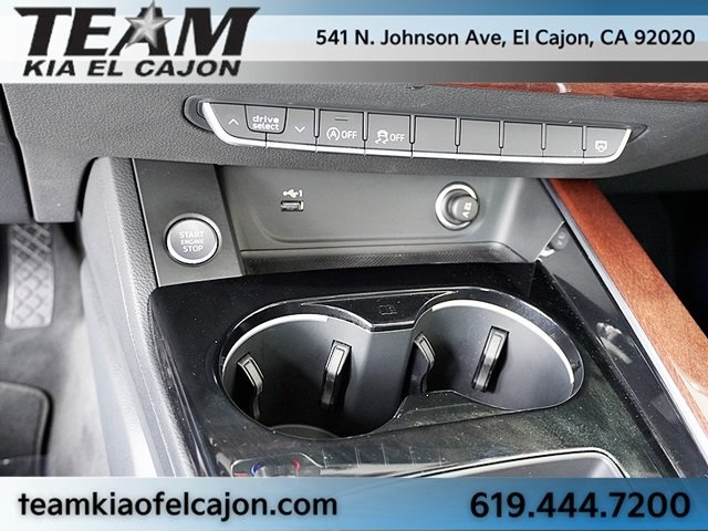 Vehicle image 30 of 37