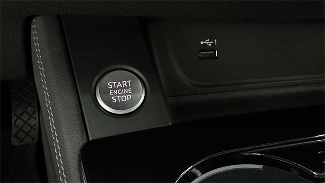Vehicle image 27 of 31