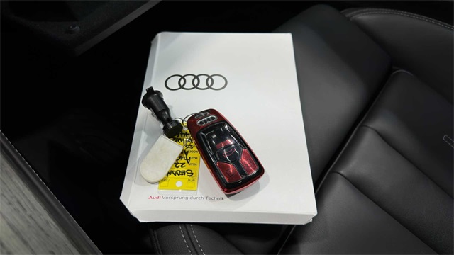 Vehicle image 26 of 31